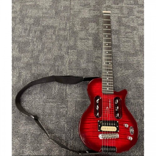 Pre-Owned Traveler Guitar EG 1 Satin Red